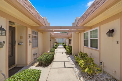 11210 CARRIAGE HILL Drive, Port Richey, FL, 34668 — photo 2