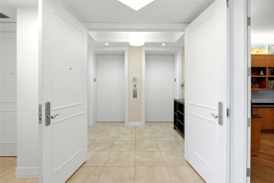 400 BEACH Drive, St Petersburg, FL, 33701 — photo 2