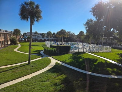 650 PINELLAS POINT Drive, St Petersburg, FL, 33705 — photo 2
