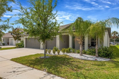 138 RAIN BERRY Avenue, Ruskin, FL, 33570 — photo 2