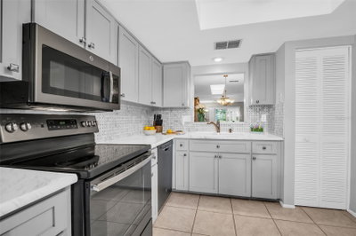 860 MACLAREN Drive, Palm Harbor, FL, 34684 — photo 2