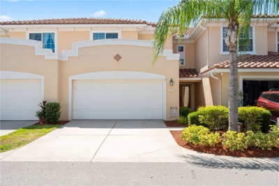 210 VALENCIA Circle, St Petersburg, FL, 33716 — photo 2