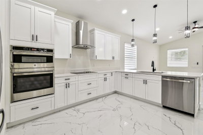 7012 WILLOW Avenue, Tampa, FL, 33604 — photo 2