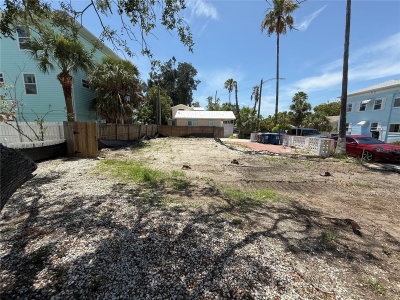 8586 BAY Drive, Treasure Island, FL, 33706 — photo 2