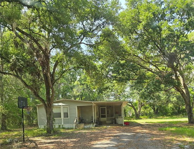 38625 COUNTY LINE Road, Zephyrhills, FL, 33540 — photo 2