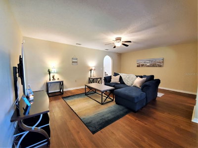 9870 ASHBURN LAKE Drive, Tampa, FL, 33610 — photo 2