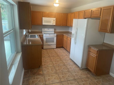 906 ESSEX Road, Brandon, FL, 33510 — photo 2