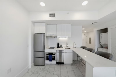 411 SHORE Drive, Clearwater Beach, FL, 33767 — photo 2