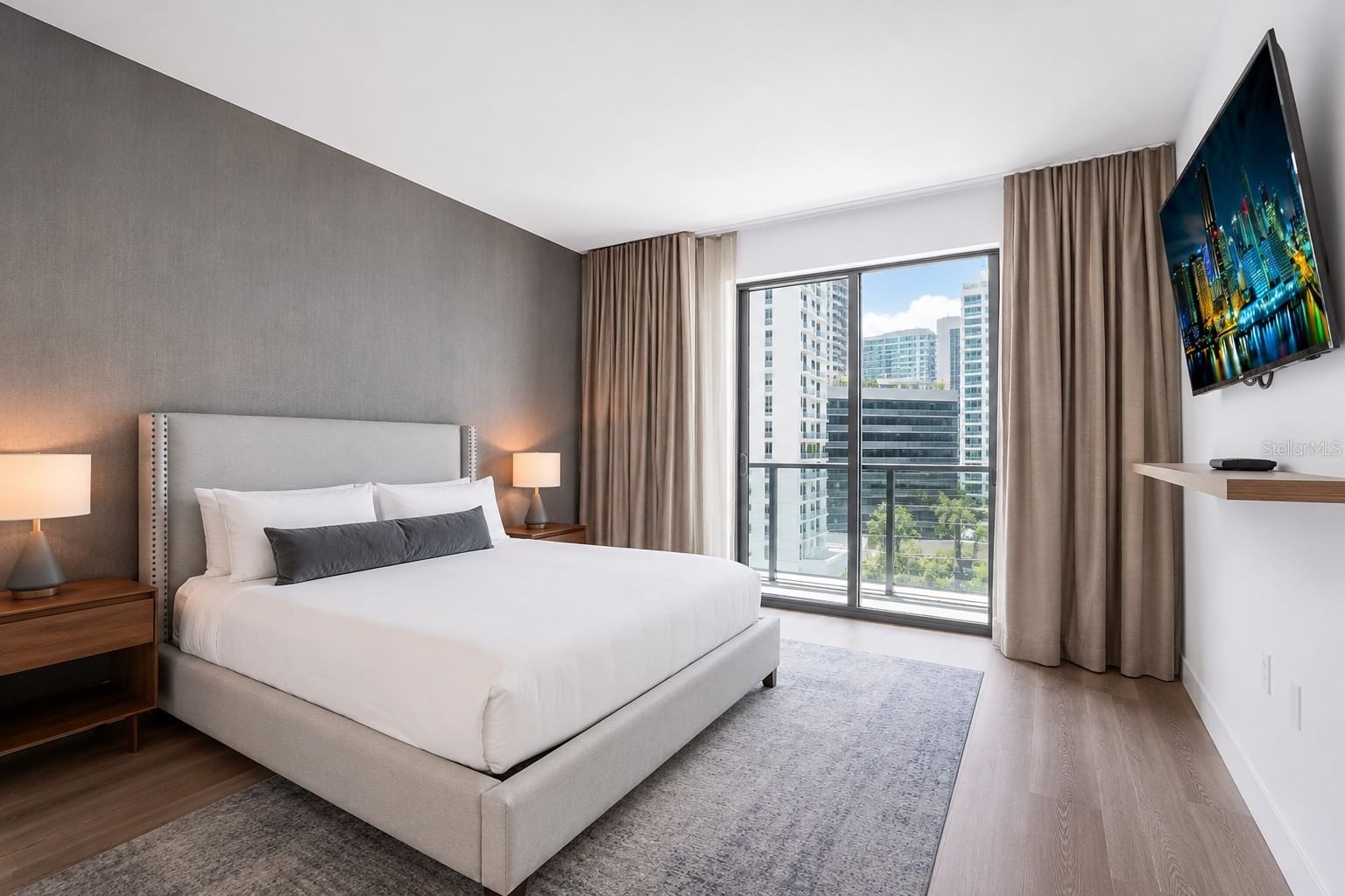 229 9TH Street #406, Miami, FL, 33130