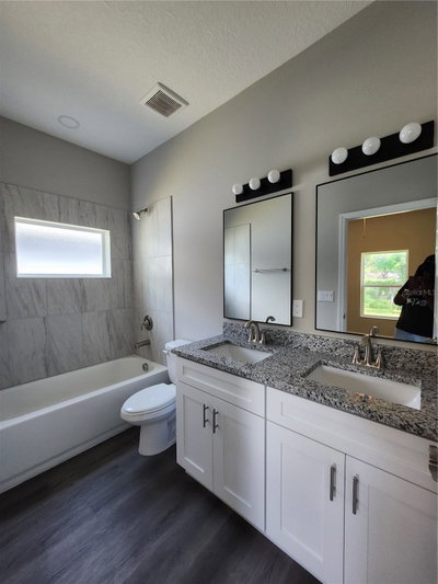 5016 FINDERS Court, Tampa, FL, 33617 — photo 2