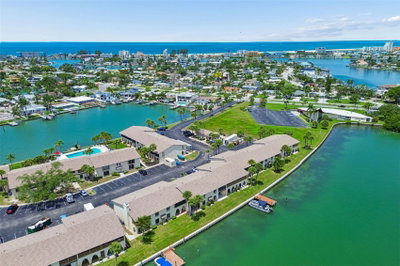 552 PLAZA SEVILLE Court, Treasure Island, FL, 33706 — photo 2