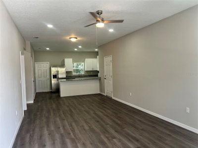 5008 FINDERS Court, Tampa, FL, 33617 — photo 2