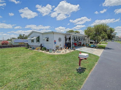 37513 CAMPO Avenue, Zephyrhills, FL, 33541 — photo 2