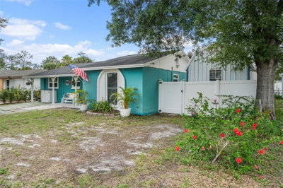 7906 WOODVINE Circle, Tampa, FL, 33615 — photo 2