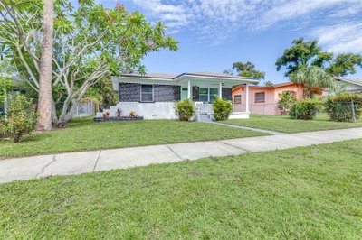2325 HIGHLAND Street, St Petersburg, FL, 33705 — photo 2