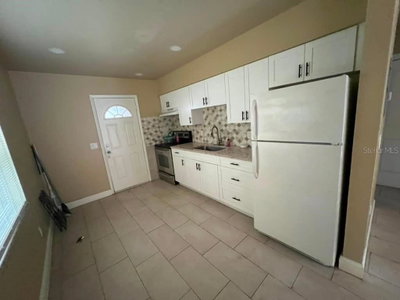 10106 10TH Street, Tampa, FL, 33612 — photo 2