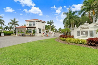 6104 LAGOMAR Lane, Apollo Beach, FL, 33572 — photo 2
