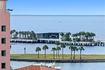 700 BEACH Drive, St Petersburg, FL, 33701 — photo 2