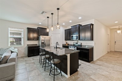 7533 LANTERN PARK Avenue, Apollo Beach, FL, 33572 — photo 2