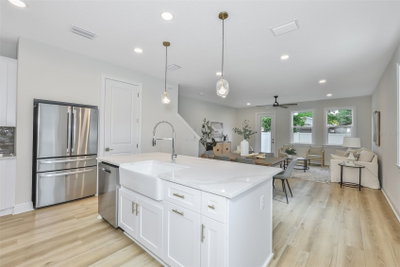 1911 BEACH Street, Tampa, FL, 33607 — photo 2