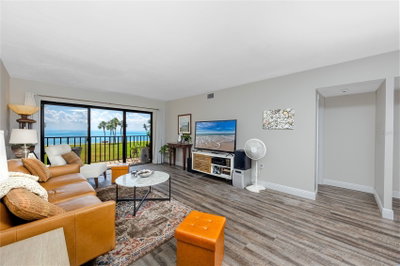 7530 SUNSHINE SKYWAY Lane, St Petersburg, FL, 33711 — photo 2
