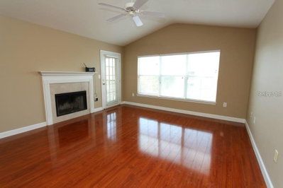 18517 BRIDLE CLUB Drive, Tampa, FL, 33647 — photo 2