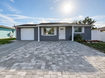 9015 PROSPERITY Lane, Port Richey, FL, 34668 — photo 2