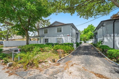 9208 CONNECHUSETT Road, Tampa, FL, 33617 — photo 2