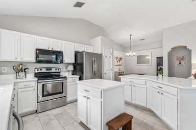6312 ASHFIELD Place, Wesley Chapel, FL, 33545 — photo 2