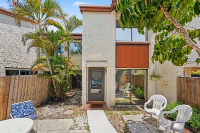 2095 SUNSET POINT Road, Clearwater, FL, 33765 — photo 2