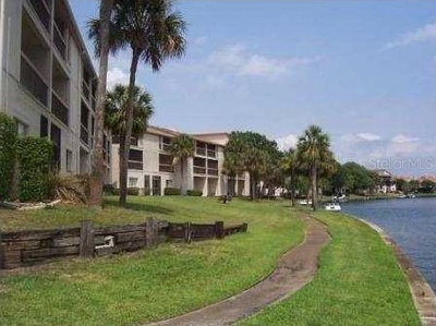 6319 NEWTOWN Circle, Tampa, FL, 33615 — photo 2
