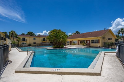 7612 NACIDO Court, Tampa, FL, 33615 — photo 2