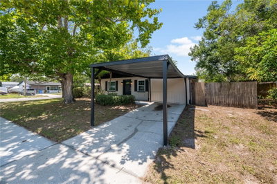 7402 WISHING WELL Court, Tampa, FL, 33619 — photo 2