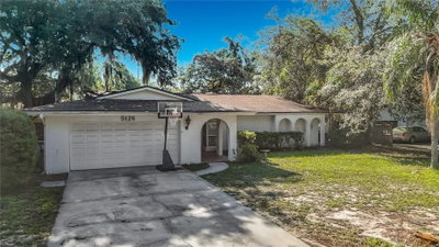 5126 ROLLING HILLS Court, Tampa, FL, 33617 — photo 2