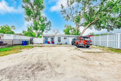 2318 POWHATAN Avenue, Tampa, FL, 33603 — photo 2