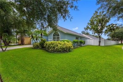 3306 PIN OAK Lane, Tampa, FL, 33618 — photo 2