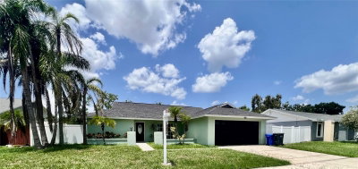 10902 WINGATE Drive, Tampa, FL, 33624 — photo 2