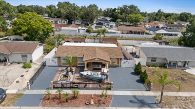 8318 DRYCREEK Drive, Tampa, FL, 33615 — photo 2
