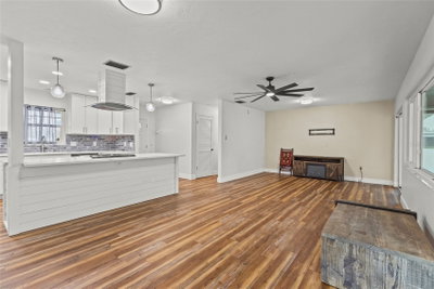 611 LEONA Avenue, Ellenton, FL, 34222 — photo 2