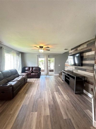 2235 FLUORSHIRE DR Drive, Brandon, FL, 33511 — photo 2