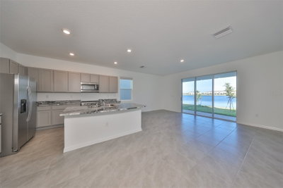 379 MANGROVE SHADE Circle, Apollo Beach, FL, 33572 — photo 2