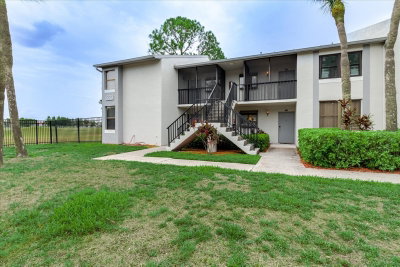 2073 SKIMMER Court, Clearwater, FL, 33762 — photo 2
