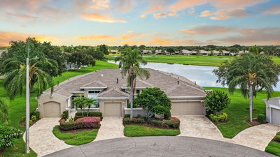1015 CHELSEA GREENS Court, Sun City Center, FL, 33573 — photo 2