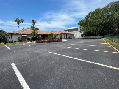609 INDIAN ROCKS Road, Belleair, FL, 33756 — photo 2