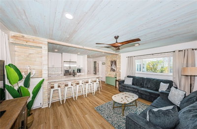 150 BEACH Avenue, Redington Shores, FL, 33708 — photo 2