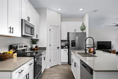2518 HOPTREE Lane, Edgewater, FL, 32141 — photo 2