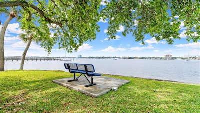 411 HALIFAX Avenue, Daytona Beach, FL, 32118 — photo 2