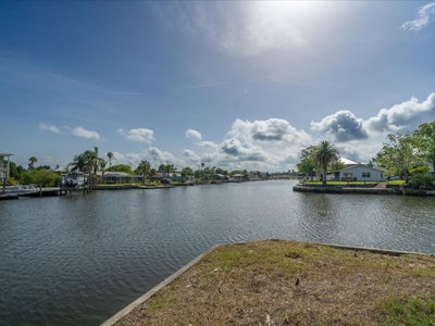 4404 3RD ISLE Drive, Hernando Beach, FL, 34607 — photo 2