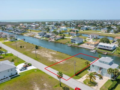 4041 COBIA Drive, Hernando Beach, FL, 34607 — photo 2