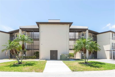 5245 AMULET Drive, New Port Richey, FL, 34652 — photo 2